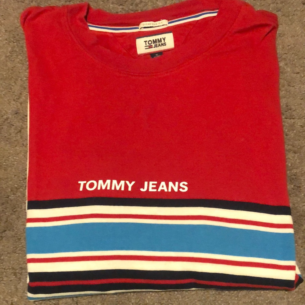 Red t-shirt- Tommy Hilfiger oversized fit Size:XL